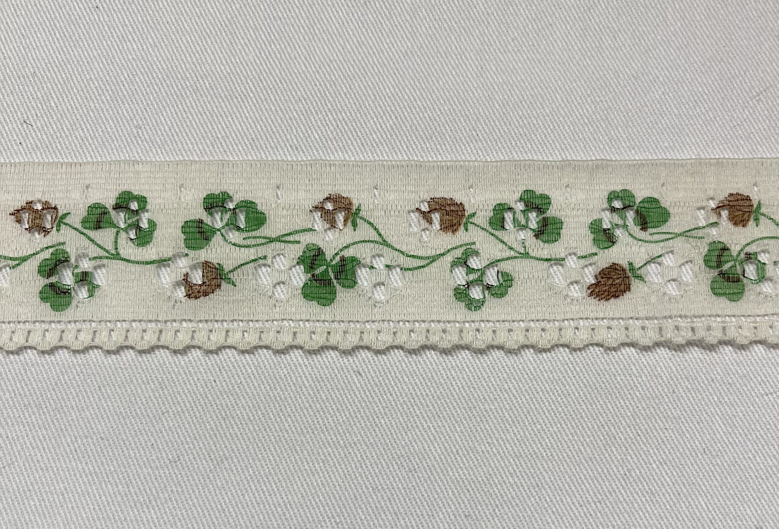 Clover nylon lace Green clover nylon lace trim 40mm